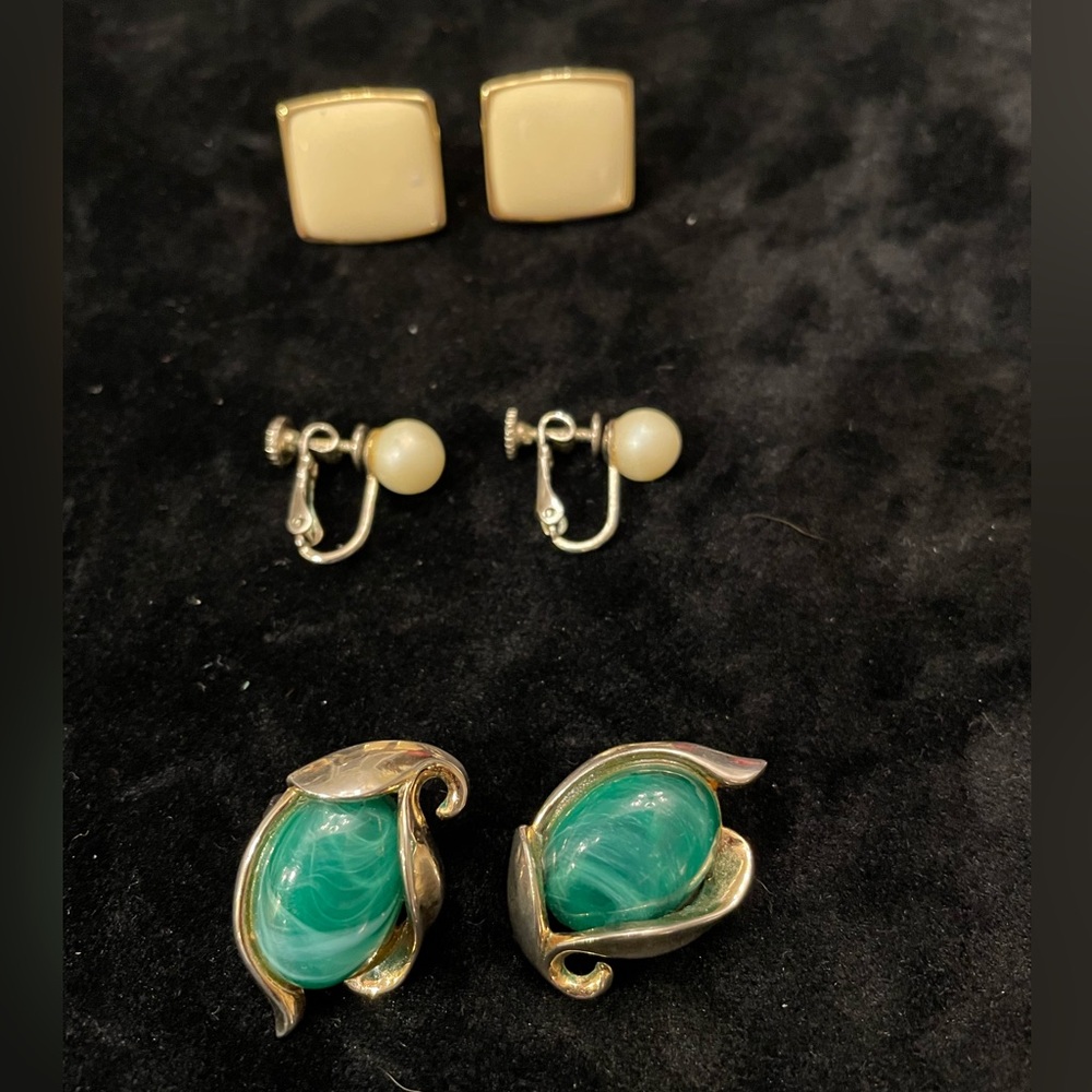 3 pair vintage clip on earrings. SN